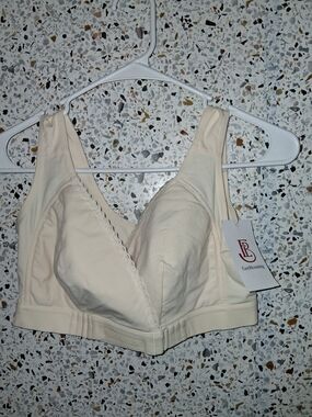 Women's Ease Blooming Bralette Front Closure Nude Size Large NWT